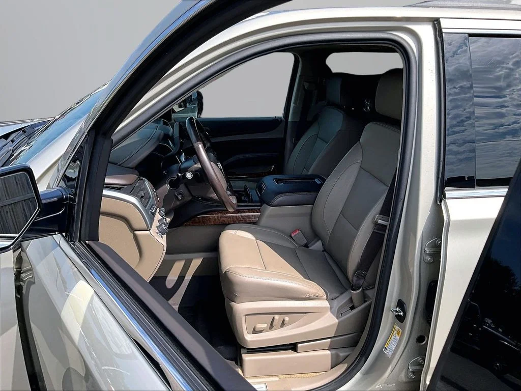 Used 2017 Gold Chevrolet Premier image 26