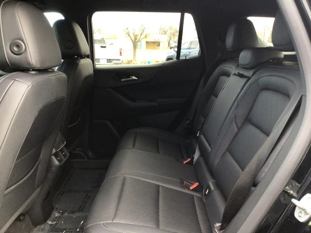 Used 2025 Mosaic Black Metallic Chevrolet LT image 8