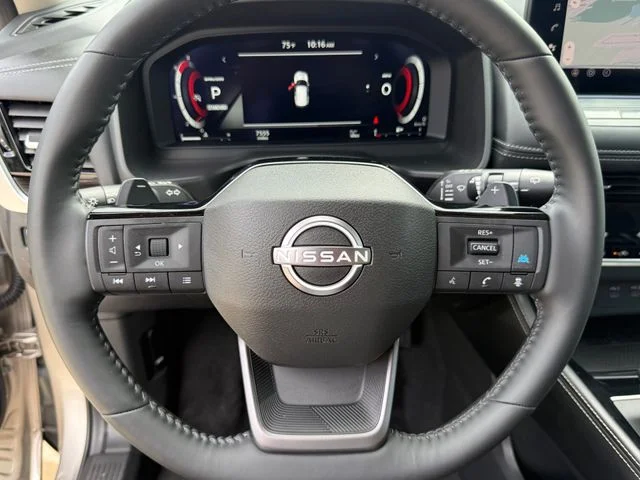Used 2025 Gold Nissan Platinum image 11