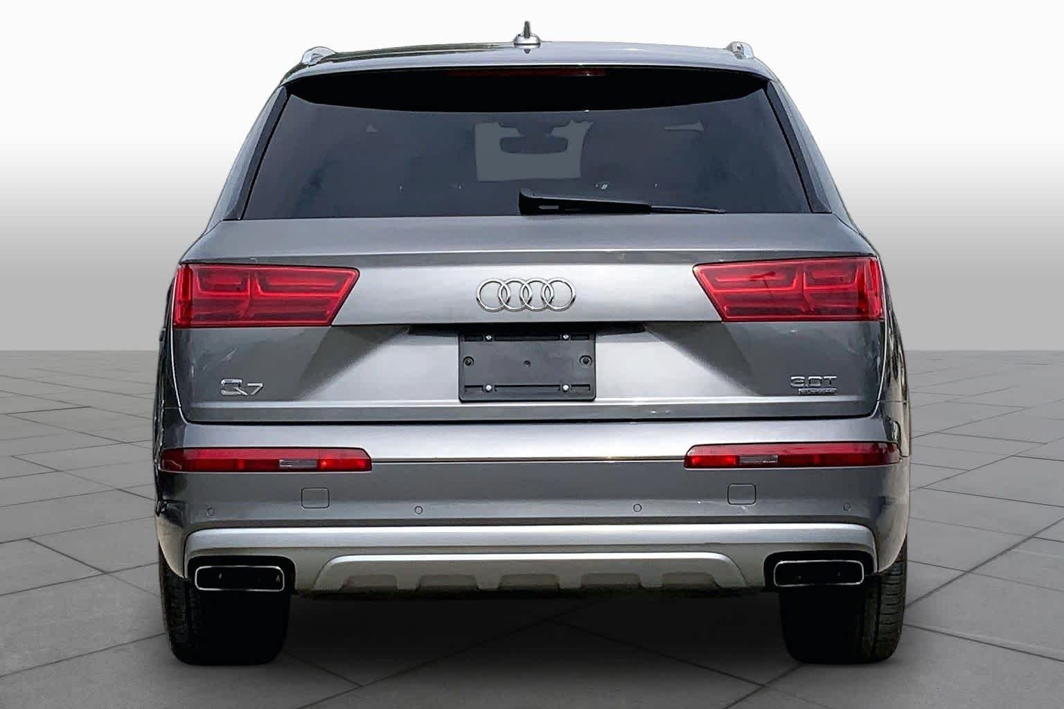 Used 2018 Graphite Gray Metallic Audi Prestige image 5