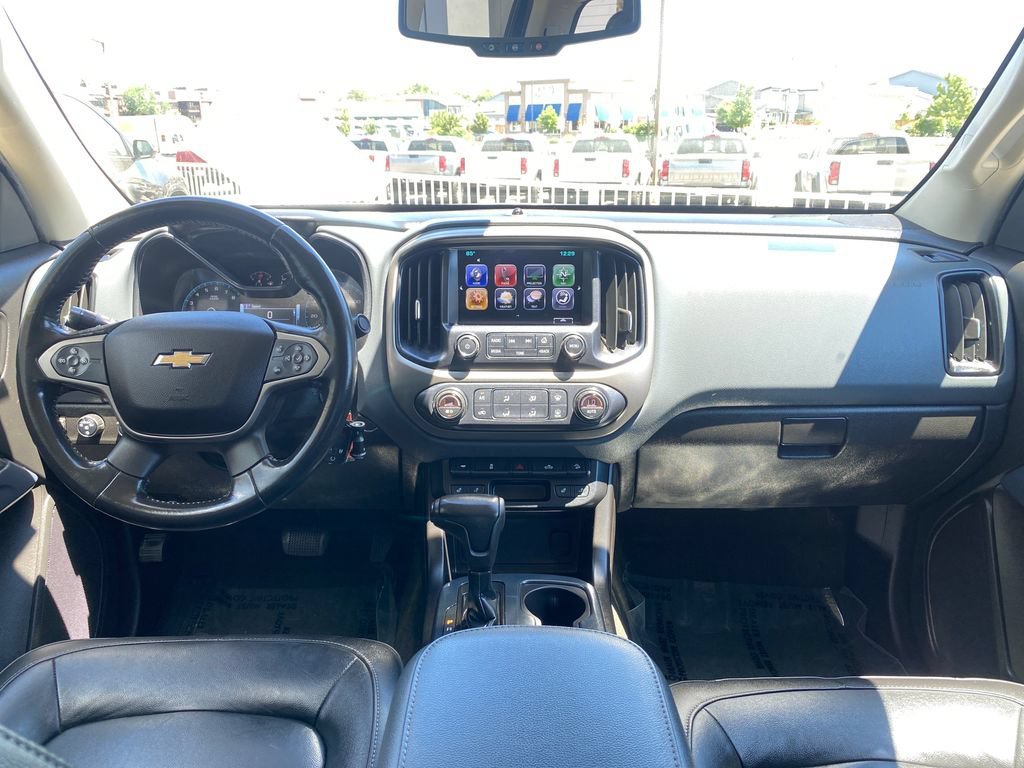 Used 2018 BLACK Chevrolet 4WD Z71 image 12