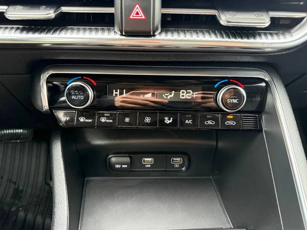 Used 2022 Passion Red Kia EX image 23