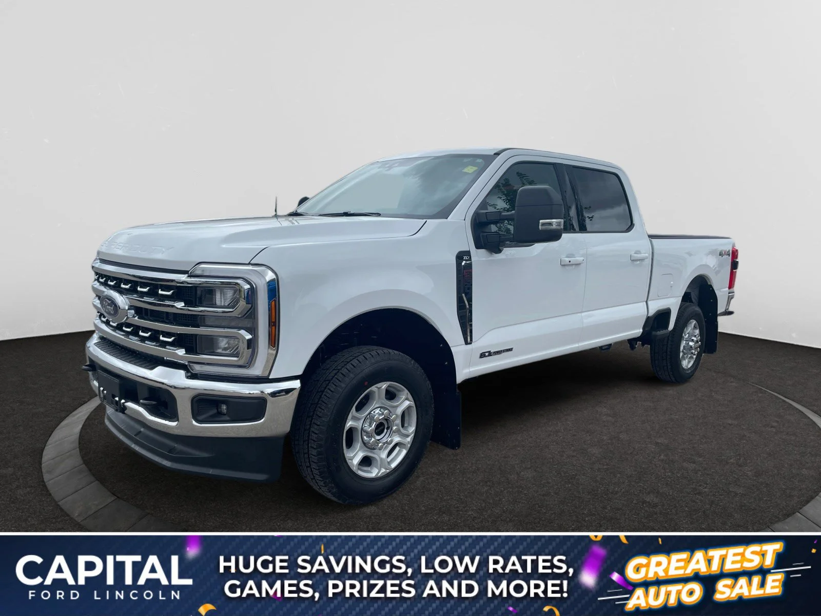 New 2026 Oxford White Ford XLT image 1