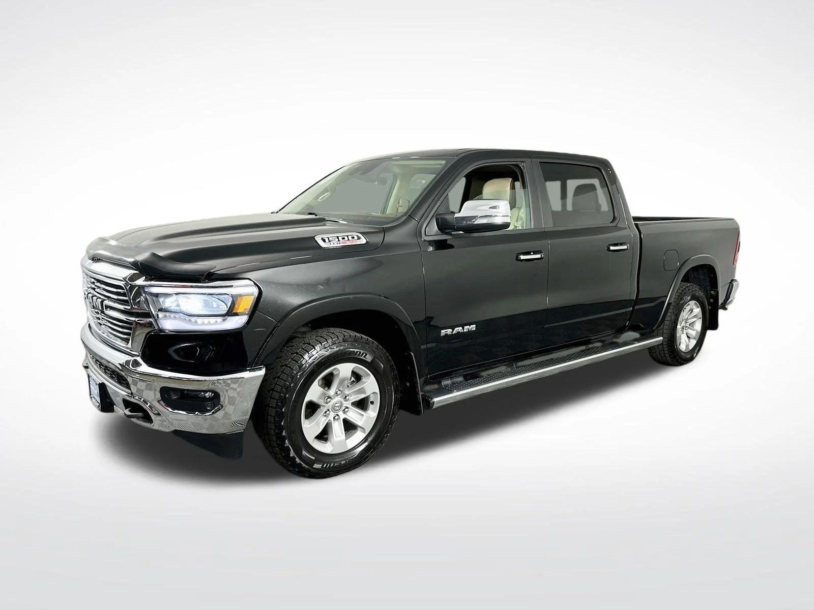Used 2021 Diamond Black Crystal Pearlcoat Ram Laramie image 4
