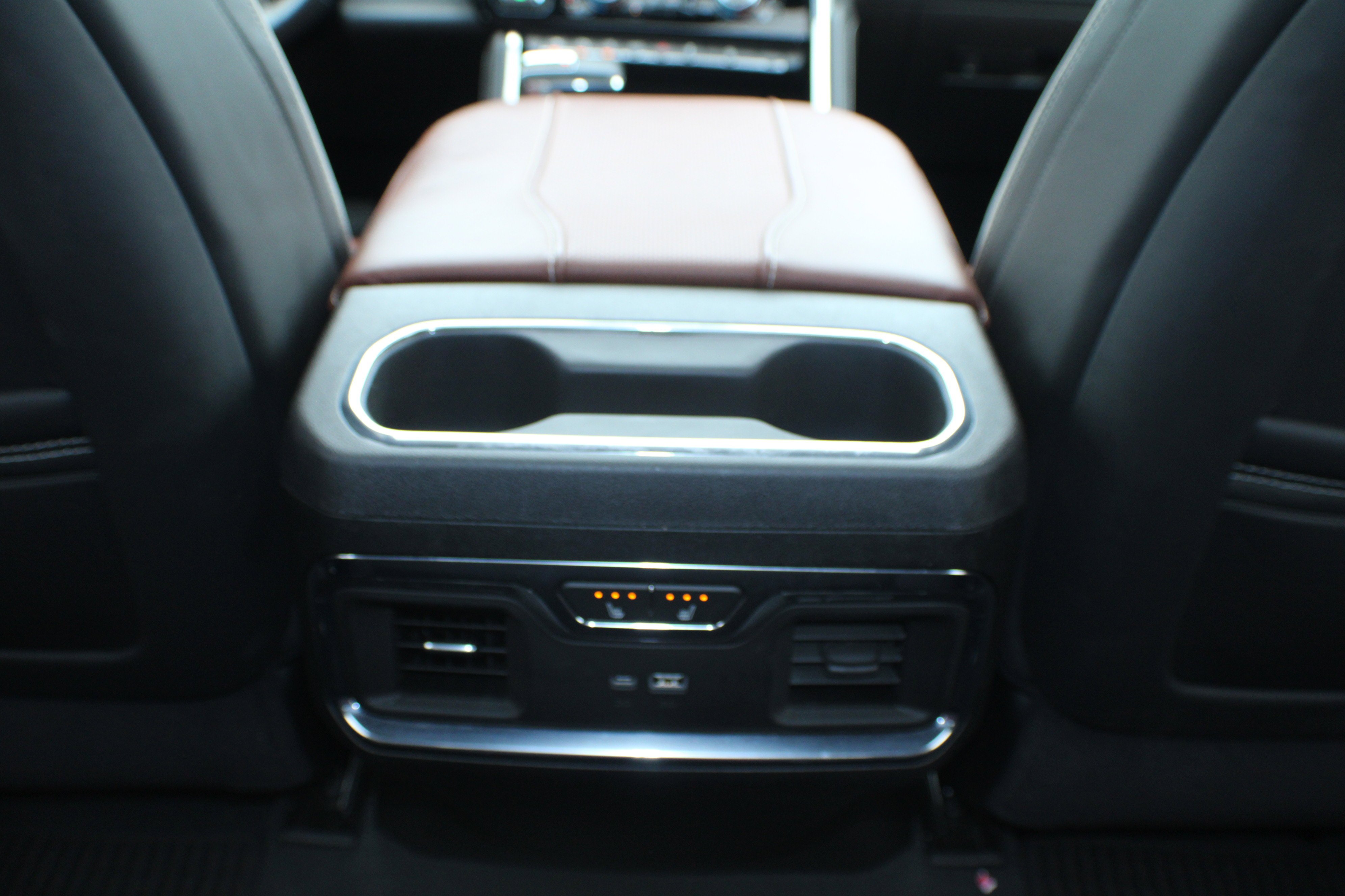 2025 GMC Sierra 1500 Denali Ultimate - Photo 18