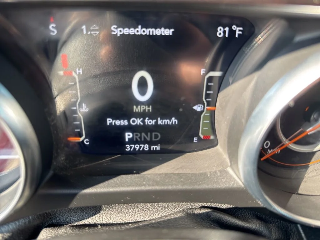 Used 2021 Red Jeep Unlimited Sahara Altitude image 49