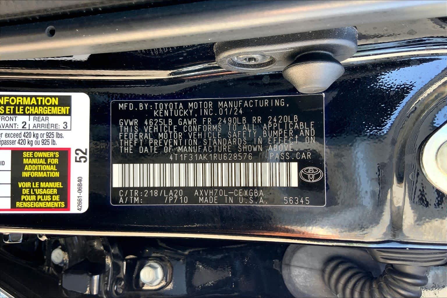 Used 2024 Midnight Black Metallic Toyota Hybrid XLE image 36