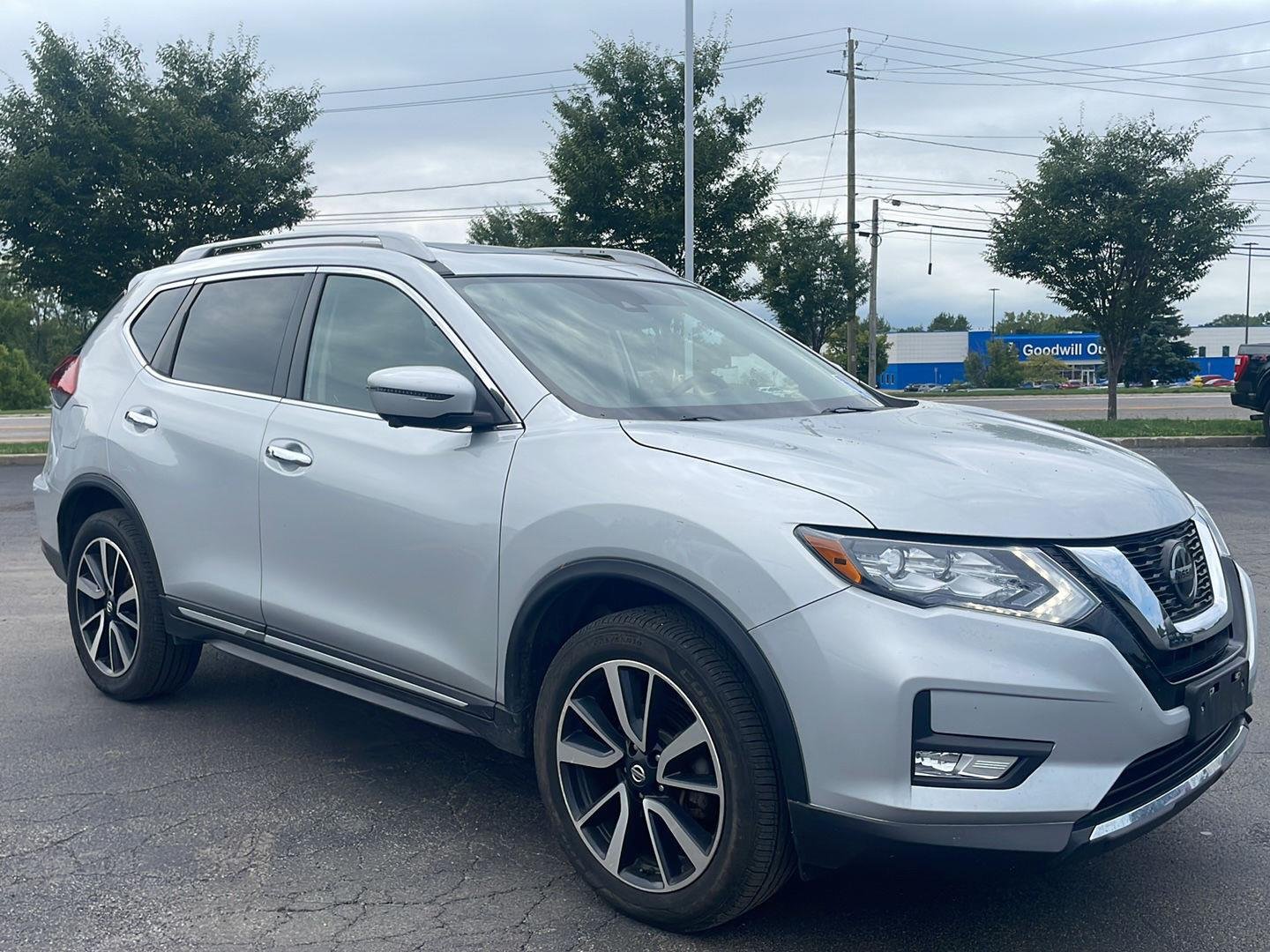 Used 2019 Gy Nissan  image 12