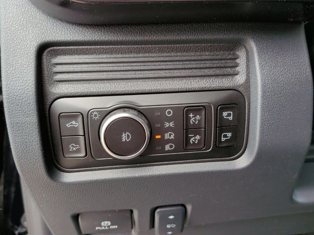 New 2026 Agate Black Metallic Ford F-250® Lariat® image 16