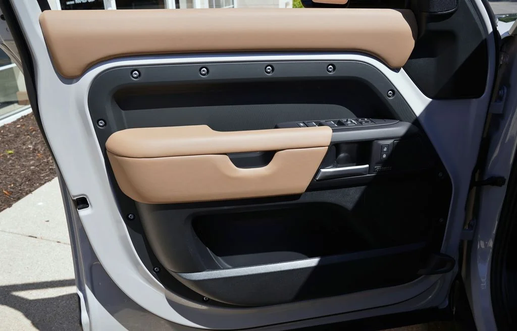 New 2026 Borasco Grey Land Rover X-Dynamic SE image 11