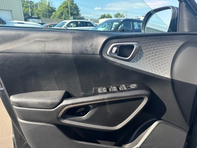 Certified Used 2025 Gray Kia LX image 19