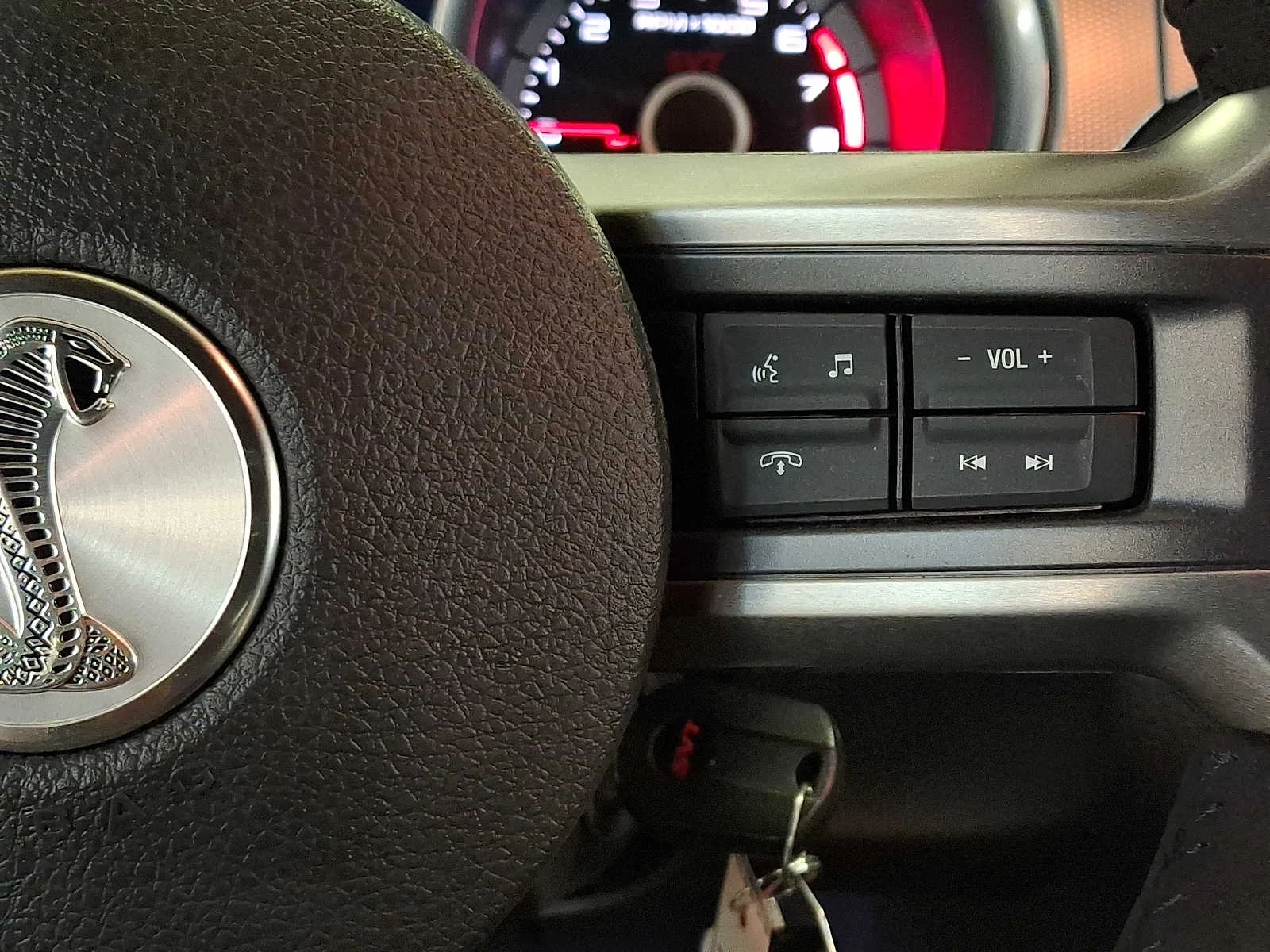 Used 2013 Black Ford Shelby GT500 image 22
