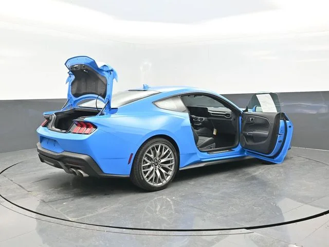 Used 2025 Grabber Blue Ford GT Premium image 31