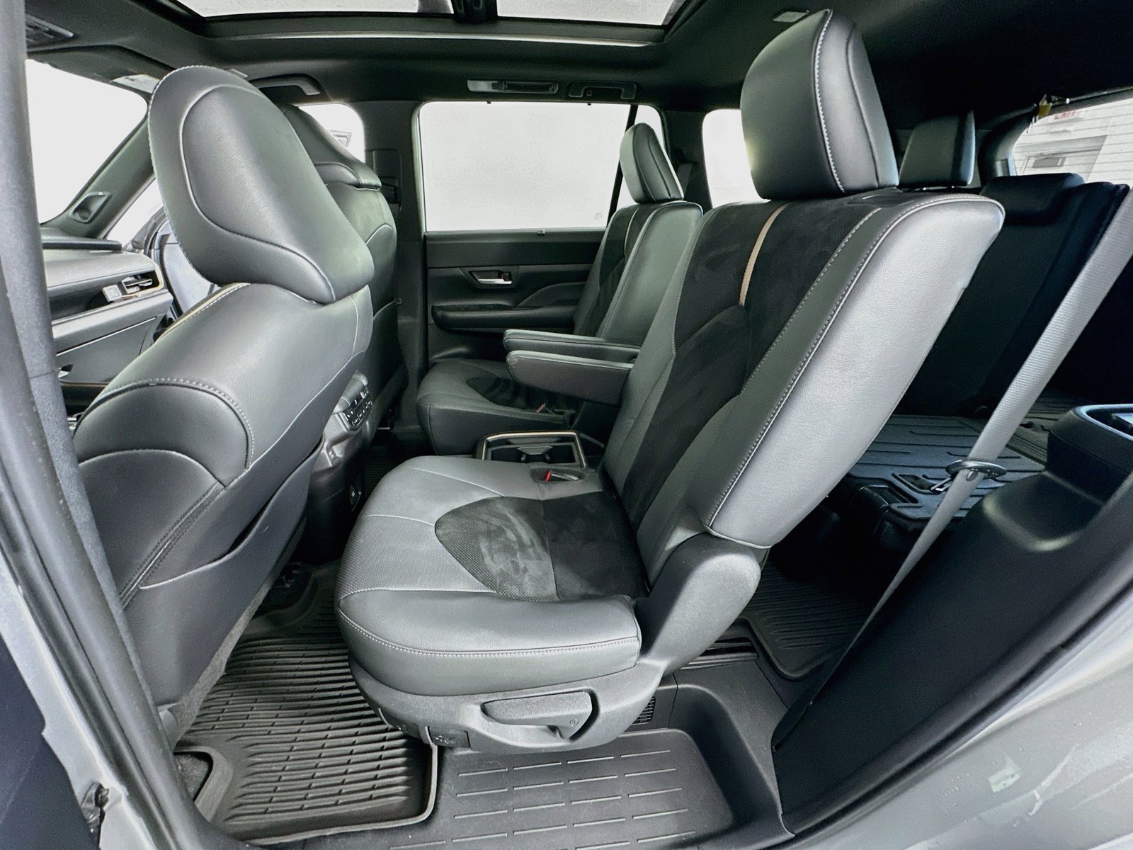 2024 Toyota Grand Highlander Platinum - Photo 32
