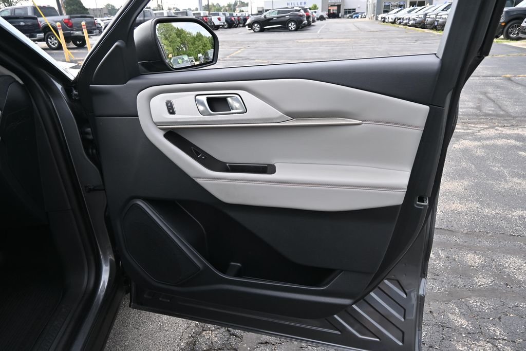 Used 2026 Gray Metallic Ford Active image 24