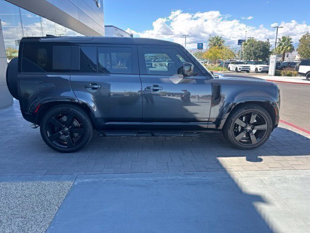 Certified Used 2025 Gray Land Rover V8 image 4
