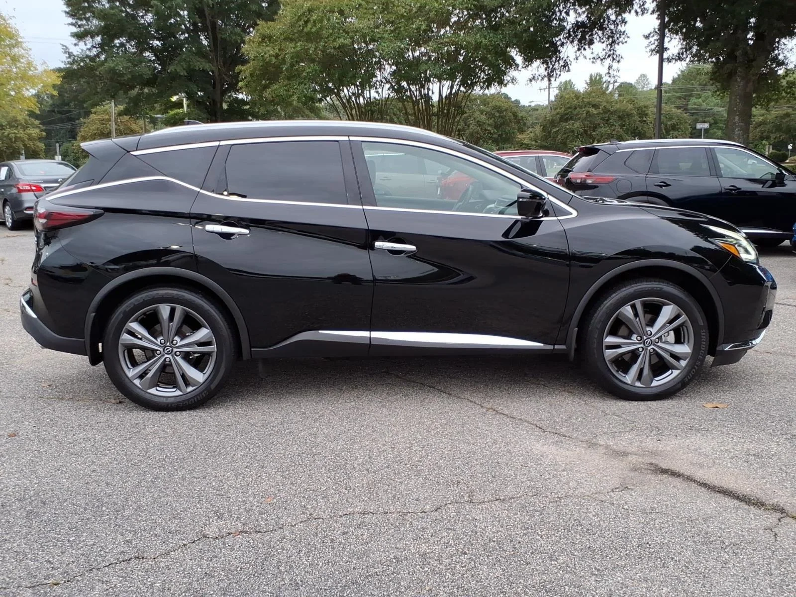 Used 2023 Super Black Nissan Platinum image 6