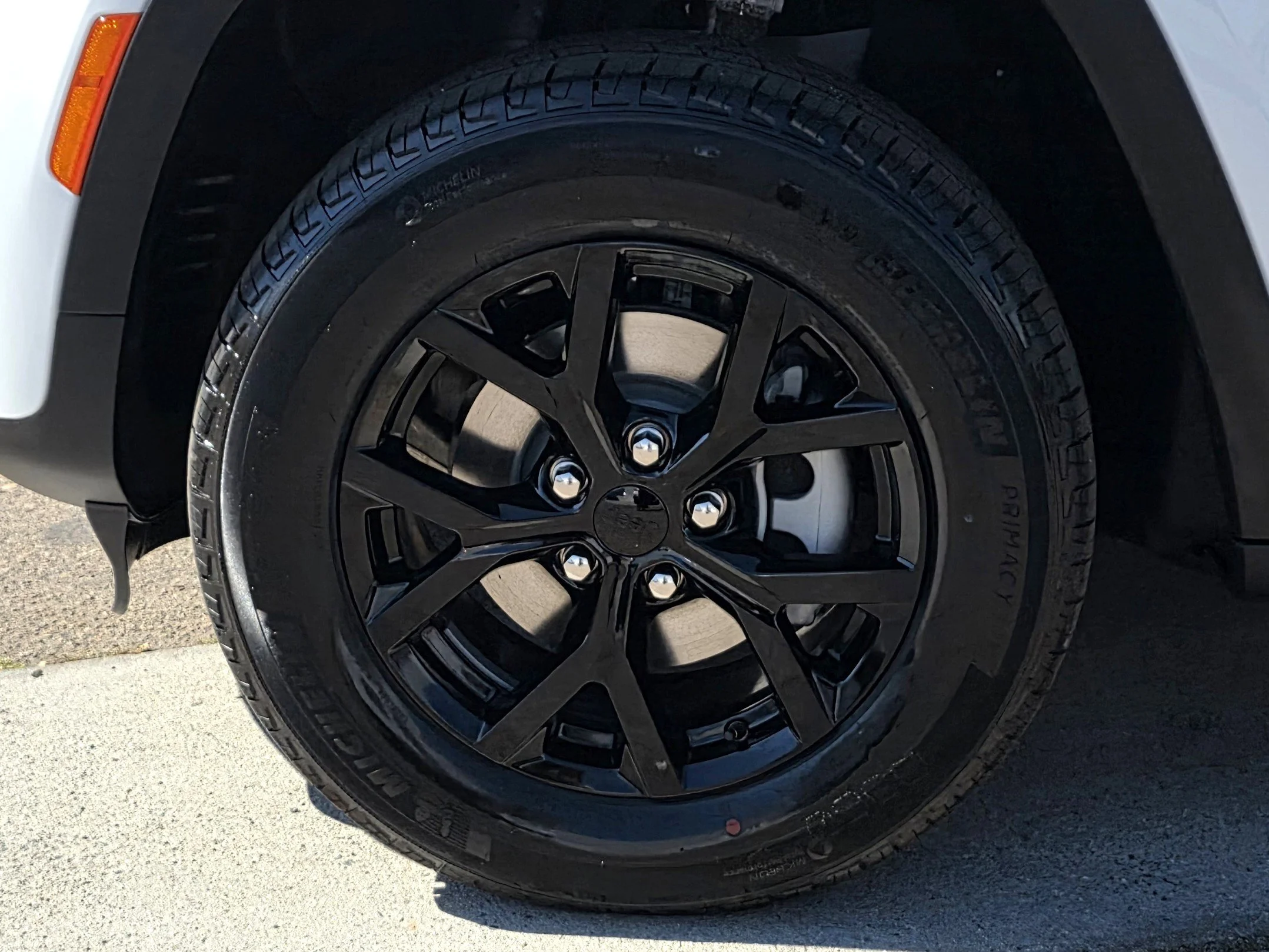 New 2026 Bright White Clearcoat Jeep Altitude image 8