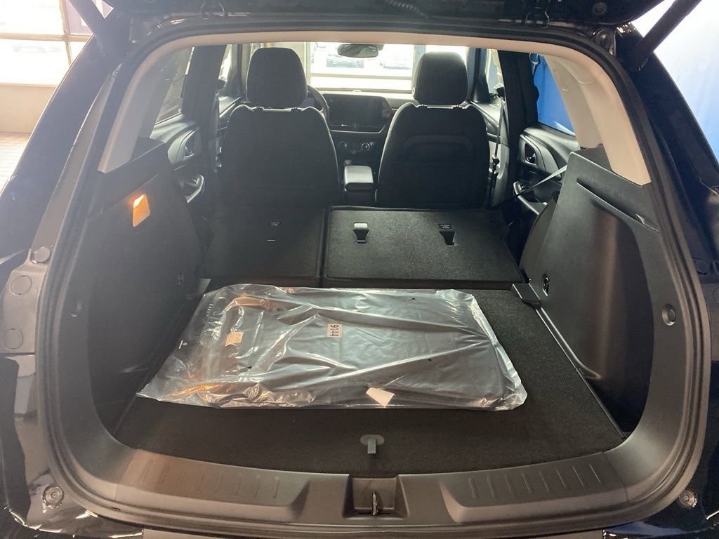 New 2026 Mosaic Black Metallic Chevrolet LT image 20