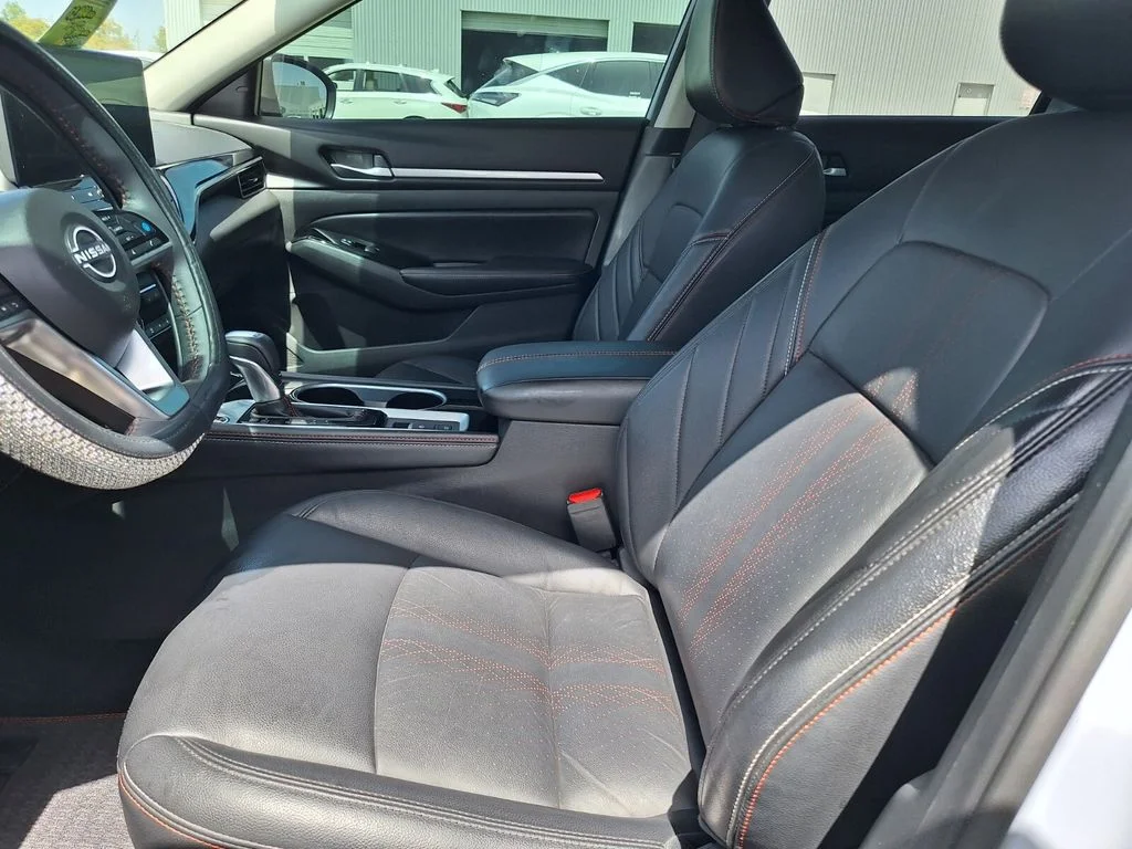 Used 2024 Gray Nissan 2.0 SR image 7