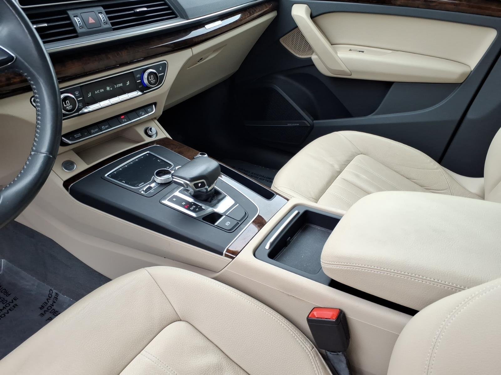 Used 2018 Ibis White Audi Premium Plus image 19