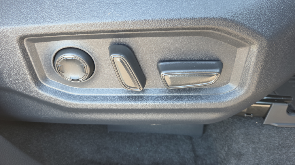 New 2026 Wind Chill Pearl Toyota Platinum i-FORCE MAX image 40
