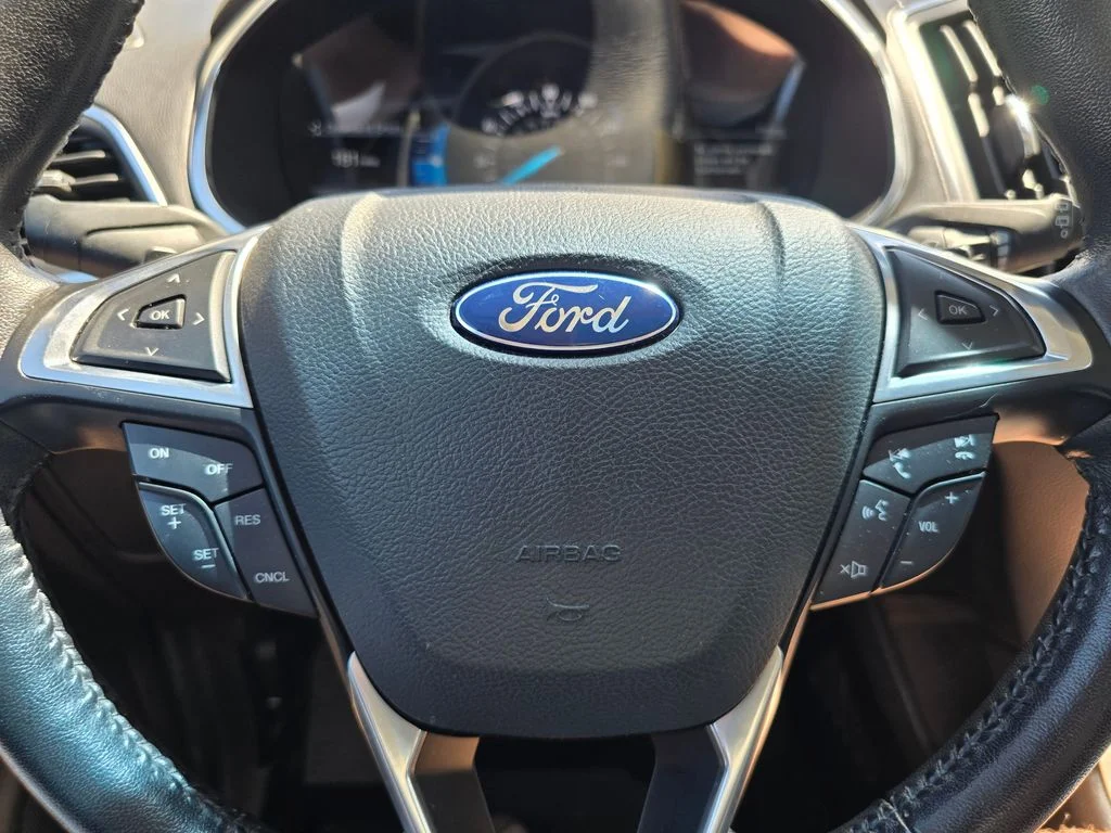 Used 2015 Red Ford Titanium image 24