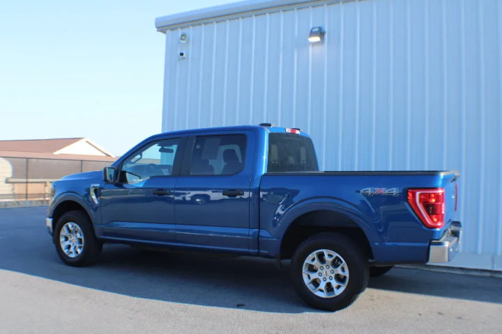 Used 2023  Ford XLT image 3