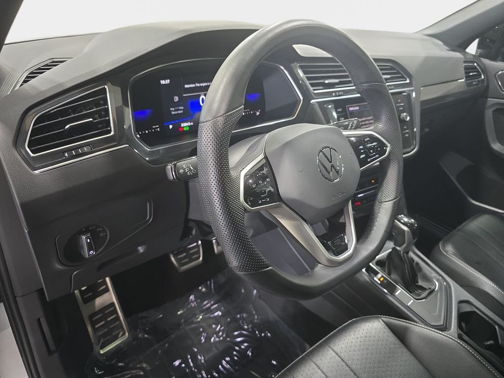 Used 2022 Silver Metallic Volkswagen 2.0T SE R-Line Black image 23
