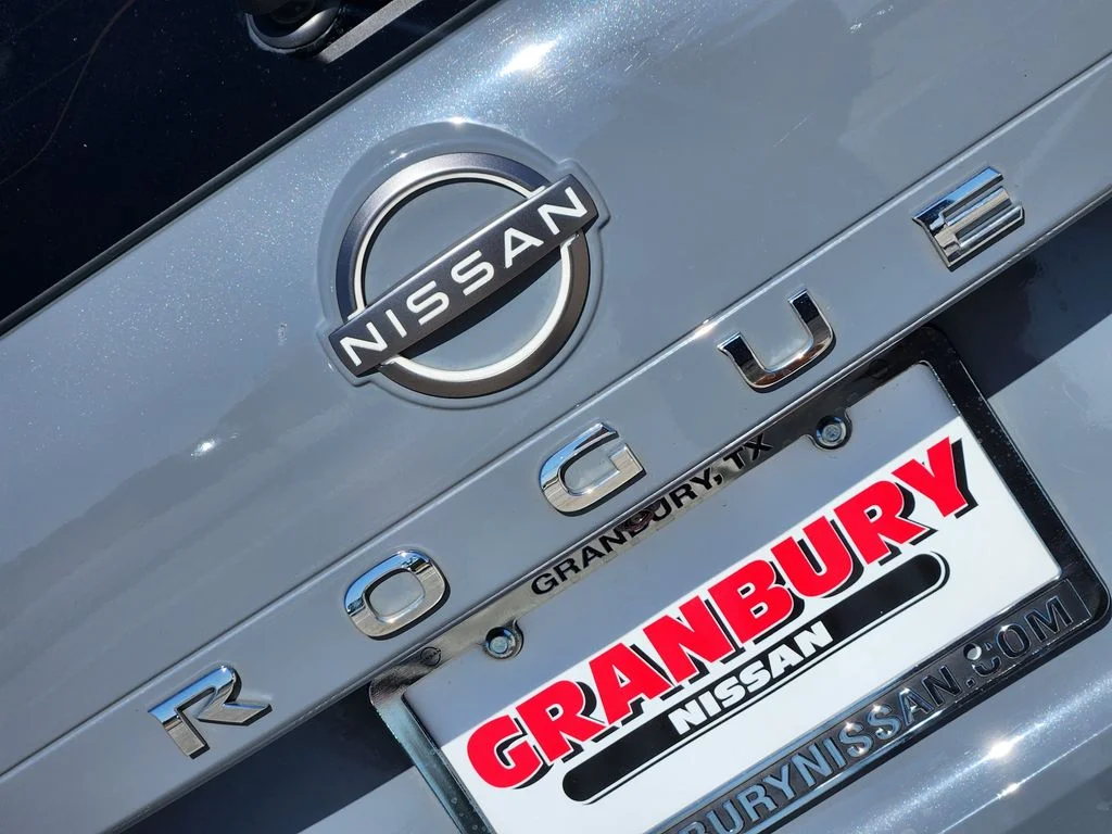 Certified Used 2023 Gray Nissan Platinum image 7