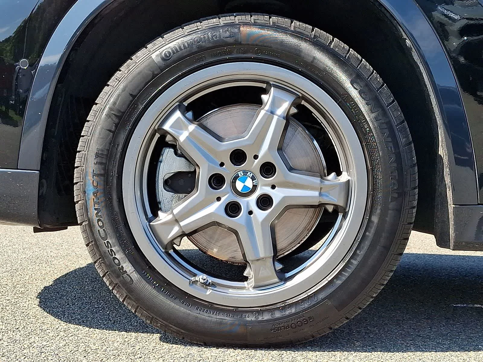 Used 2023 Jet Black BMW xDrive28i image 9