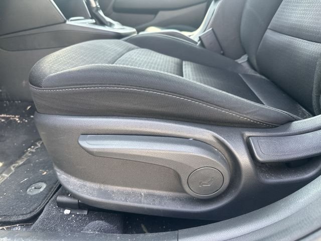 Used 2018 White Hyundai SEL image 16
