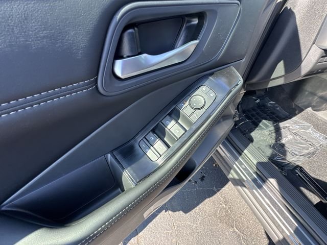 2026 Nissan Rogue SV - Photo 13