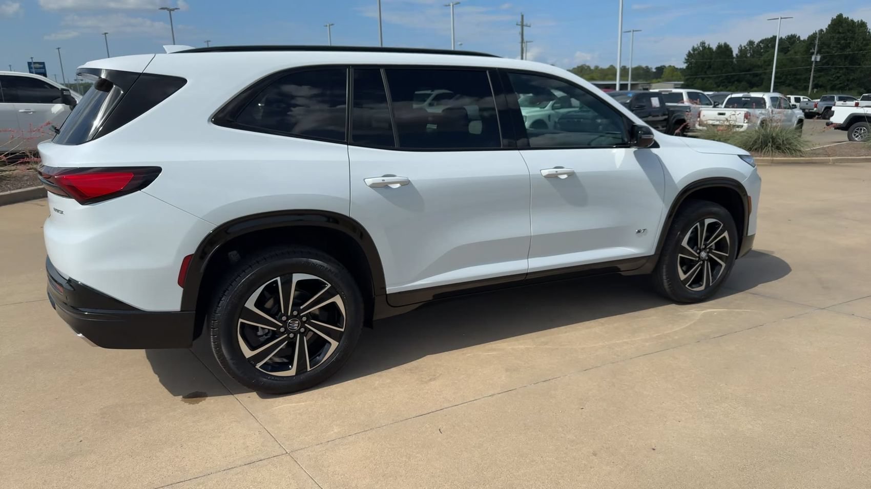 2026 Buick Enclave Sport Touring - Photo 9