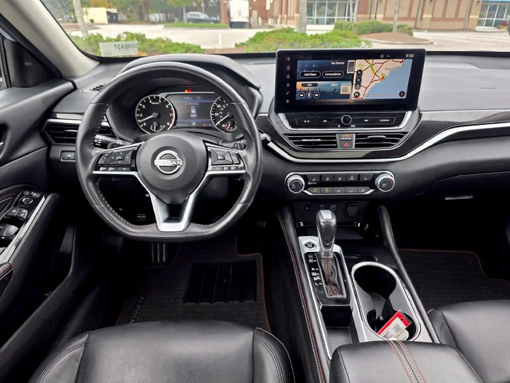 Used 2023 Gray Nissan SR FWD image 26
