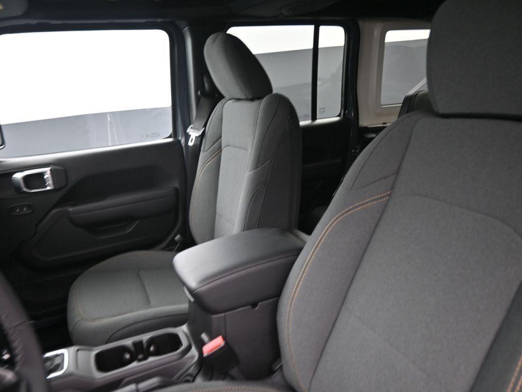 New 2026 Anvil Clear-Coat Exterior Paint Jeep Sport S image 31