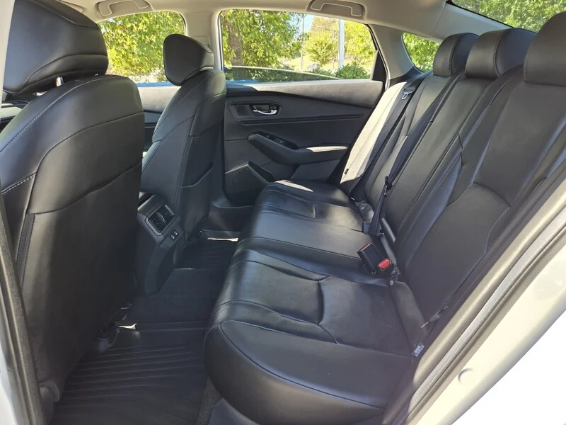 Used 2025 Platinum White Pearl Honda TOURING image 13