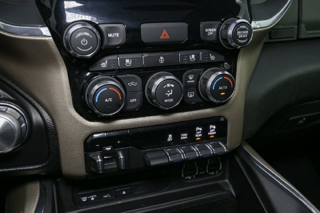 Used 2019 Blue Ram Laramie image 29