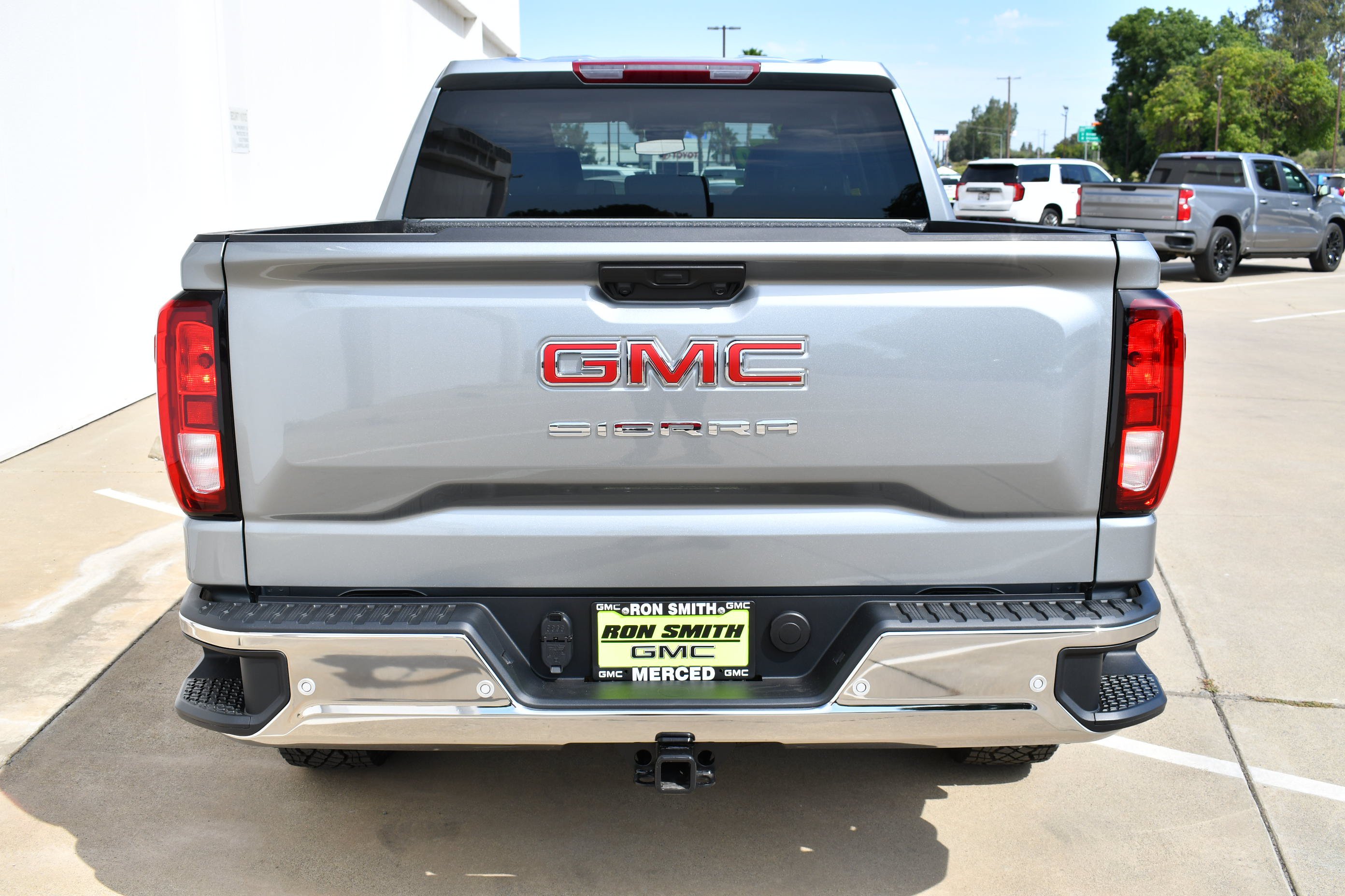 2026 GMC Sierra 1500 Pro - Photo 8