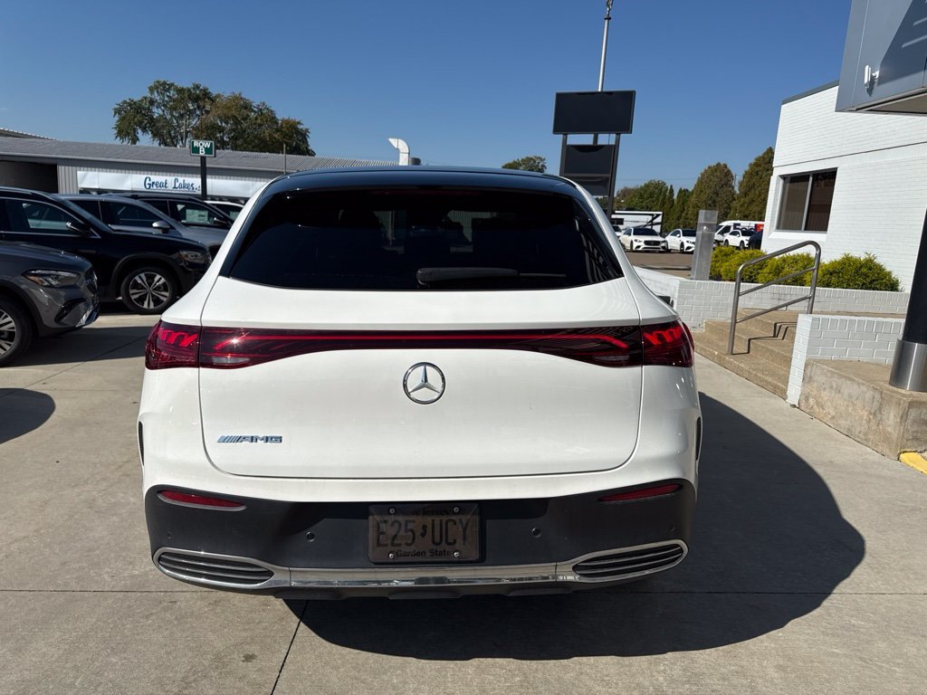 Certified Used 2023 White Mercedes-Benz 500 SUV image 6