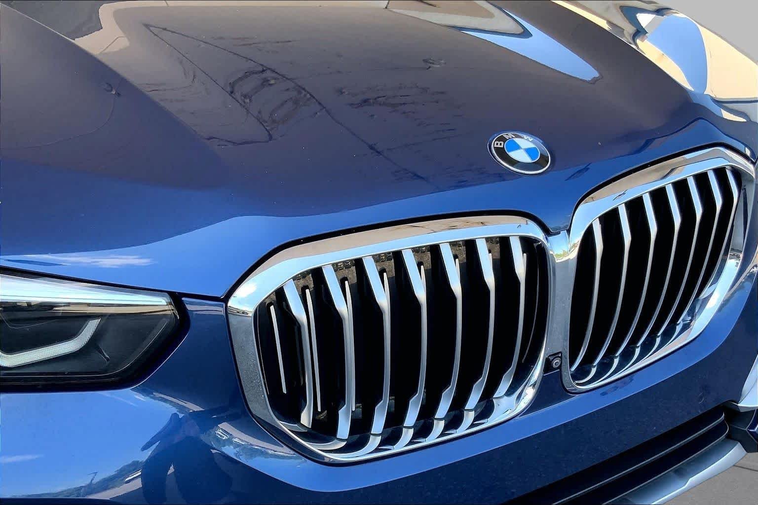 Used 2020 Phytonic Blue Metallic BMW xDrive40i image 32