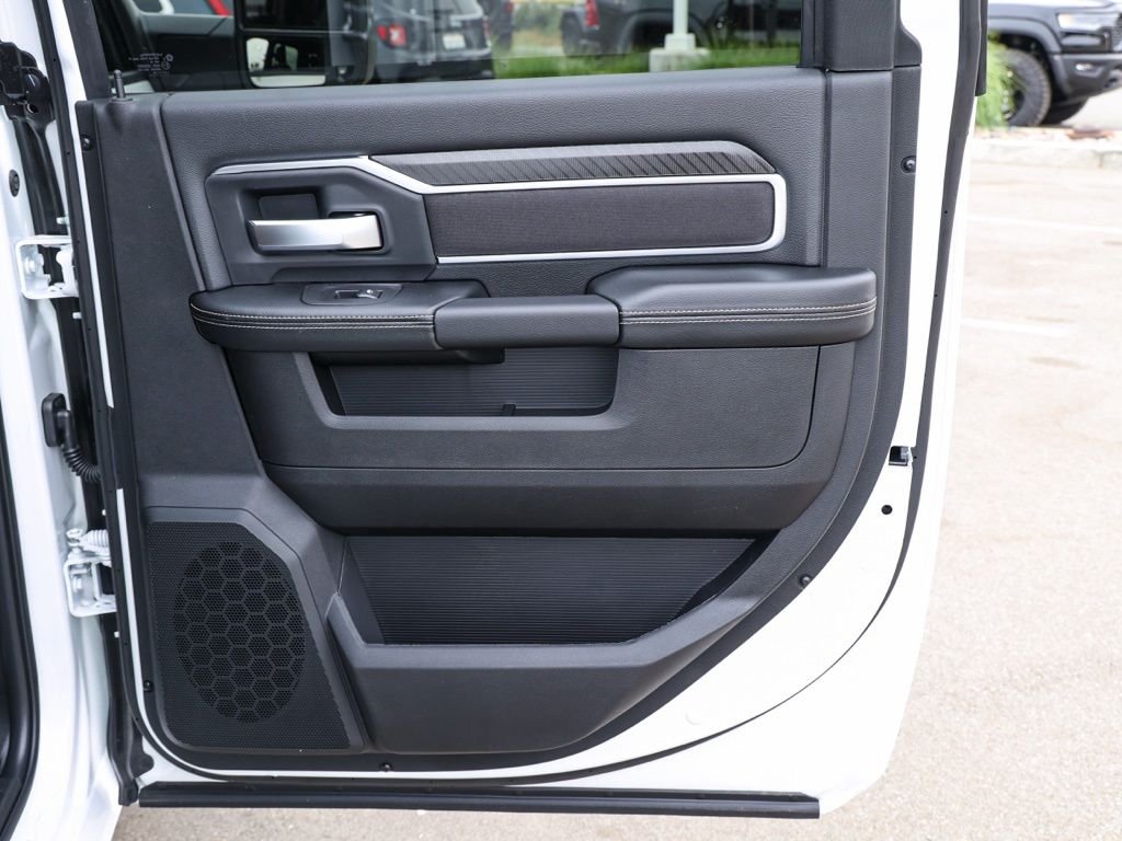 New 2026 Bright White Clear-Coat Exterior Paint RAM Big Horn Night Edition image 17