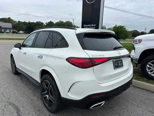 New 2027 Polar White Mercedes-Benz GLC 300 image 3