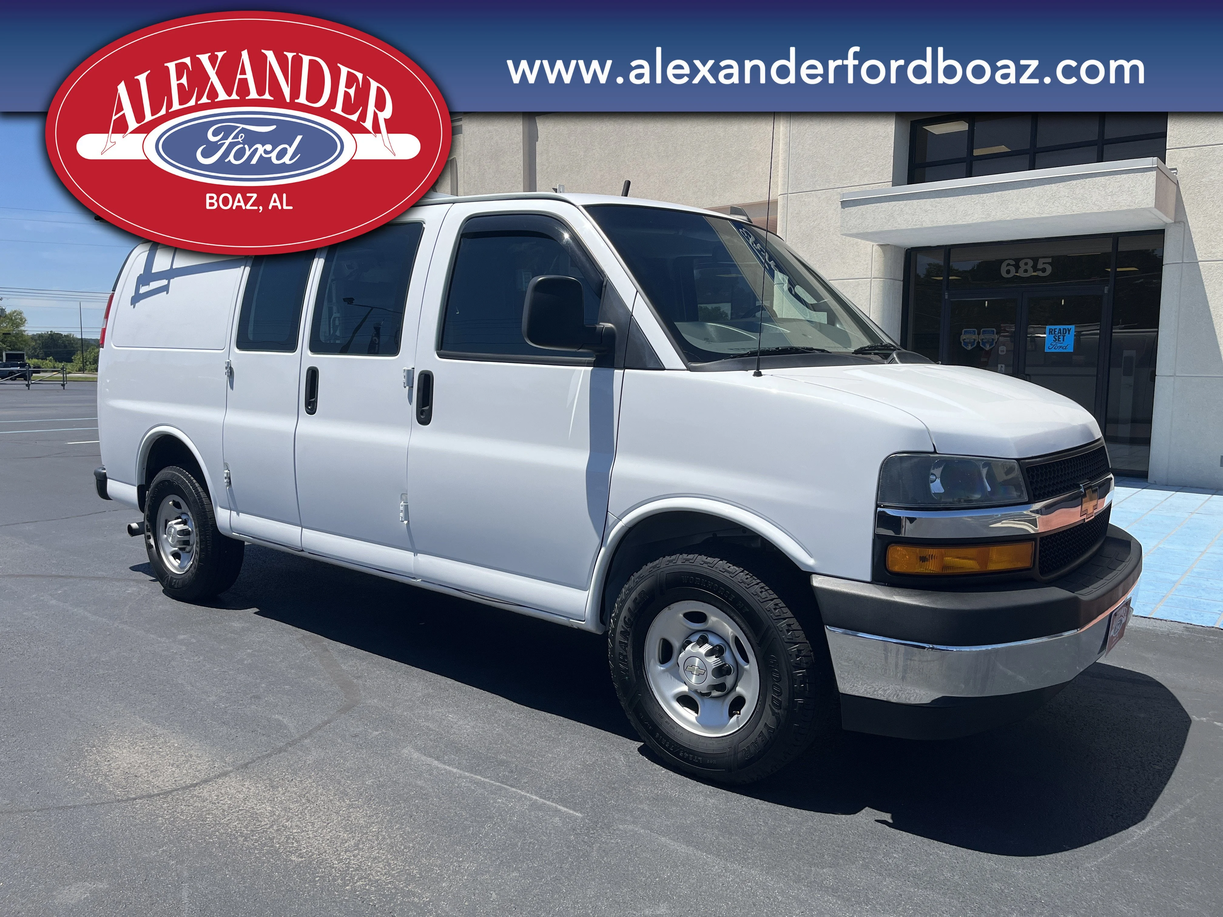 Used 2020 White Chevrolet CARGO image 3