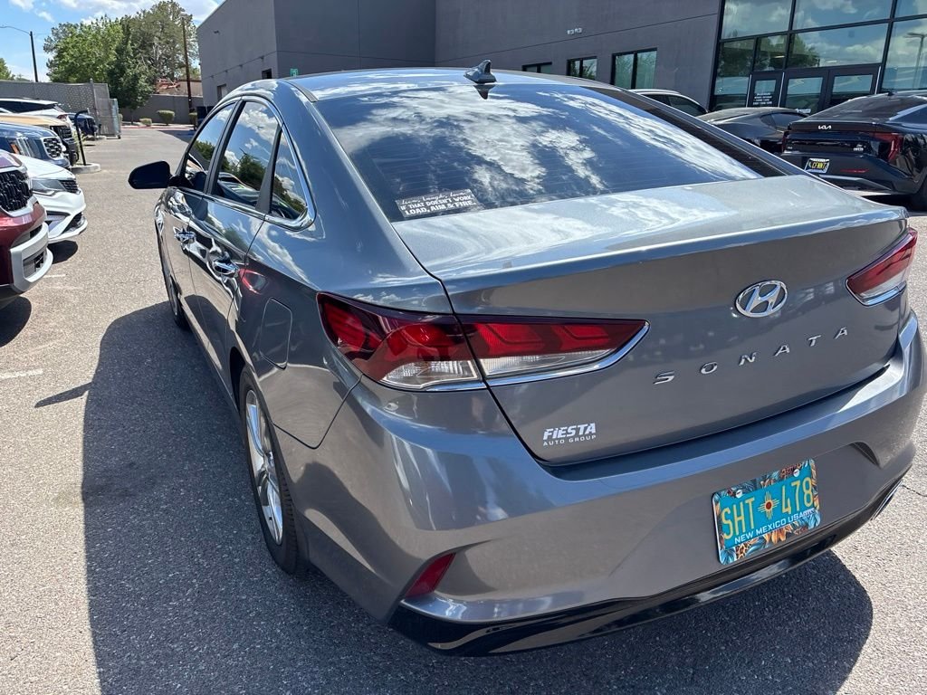 Used 2018 Gray Hyundai SEL image 16