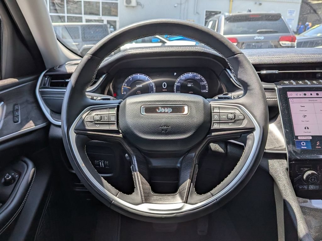 Used 2023 Black Jeep Limited image 15
