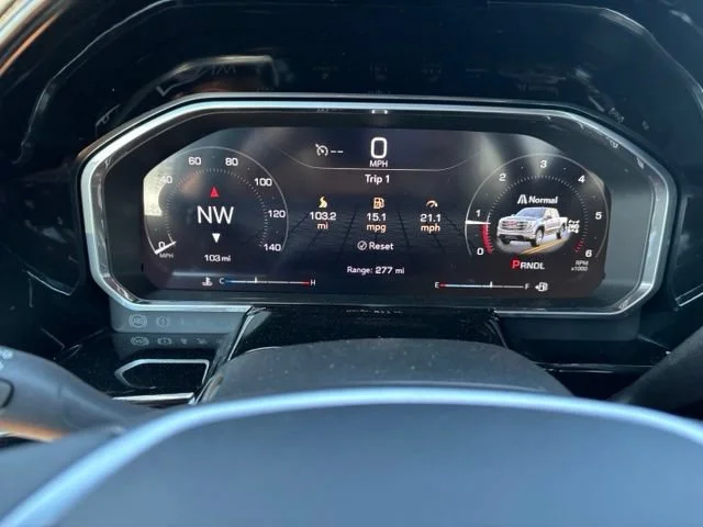 New 2026 Summit White GMC SLE image 29