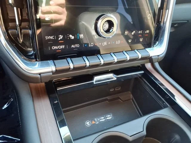Used 2025 Sterling Metallic GMC Denali image 24