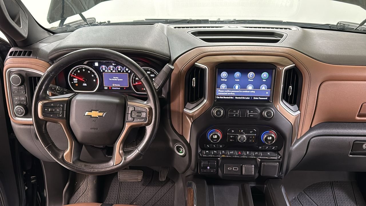 Used 2019 Black Chevrolet High Country image 9