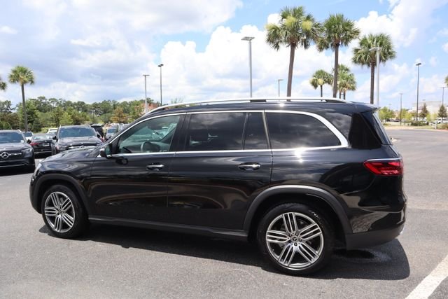 Certified Used 2025 Obsidian Black Metallic Mercedes-Benz GLS 450 image 5